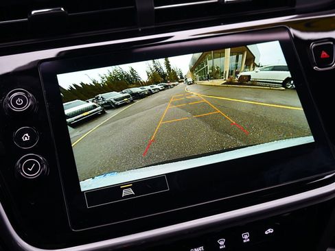 Used 2023 Chevrolet Bolt EUV LT image 25