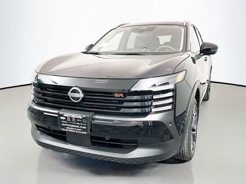 New 2026 Nissan Kicks SR w/ SR Premium Package image 3