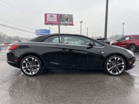 Used 2017 Buick Cascada Premium image 2