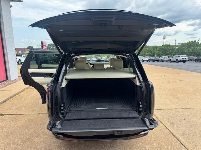 Used 2023 Land Rover Range Rover SE AWD/4WD image 21