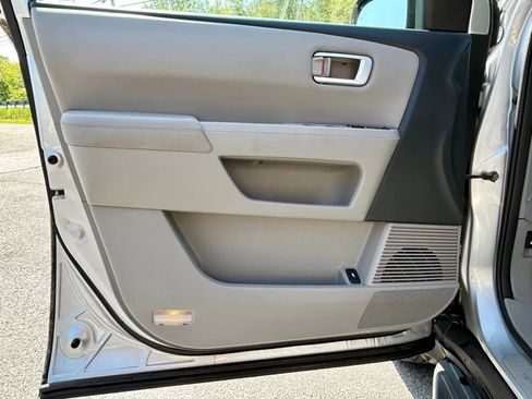 Used 2015 Honda Pilot EX-L image 12