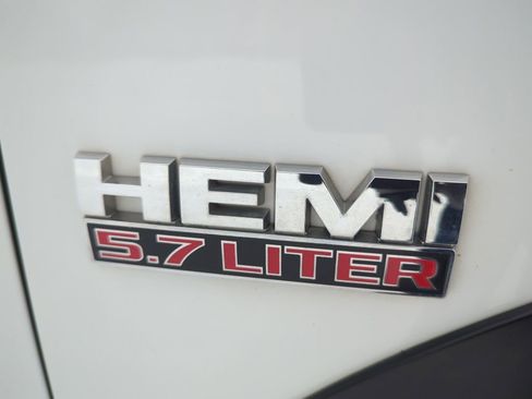 Used 2017 RAM 1500 Express w/ Express Value Package image 9