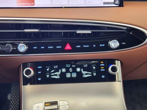 New 2026 Genesis GV70 2.5T Advanced AWD/4WD image 14