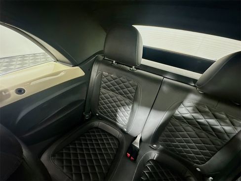 Used 2019 Volkswagen Beetle 2.0T SE image 12