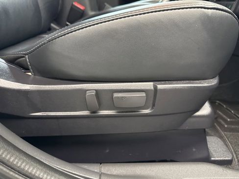 Used 2021 Mitsubishi Outlander SEL image 13