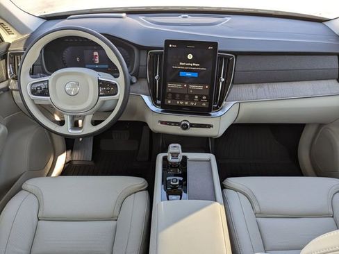 New 2026 Volvo XC90 B6 Ultra w/ Protection Package Premier AWD/4WD image 16