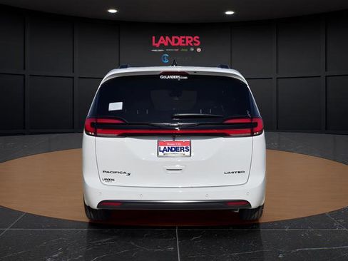 New 2026 Chrysler Pacifica Limited w/ S Appearance Package image 2