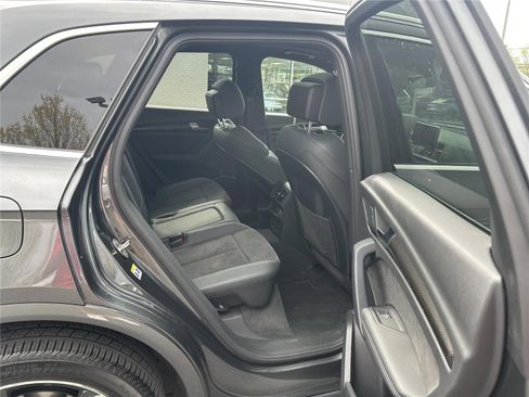 Used 2020 Audi SQ5 Premium Plus w/ Premium Plus Package image 14