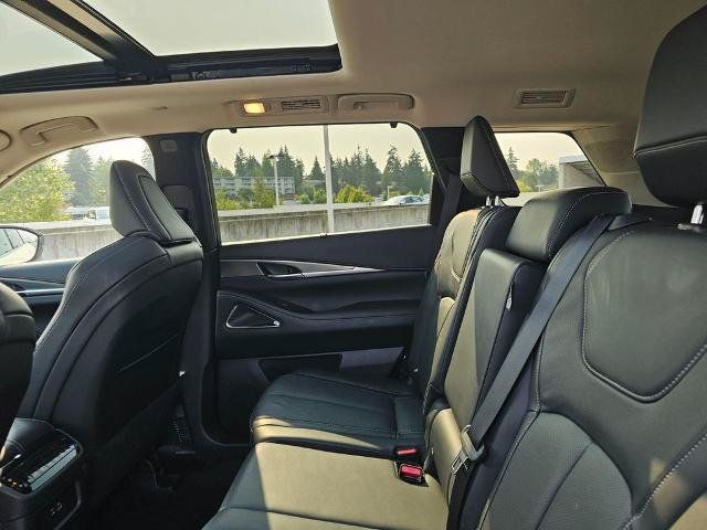 Certified 2025 INFINITI QX60 Luxe w/ Cargo Package AWD/4WD image 20