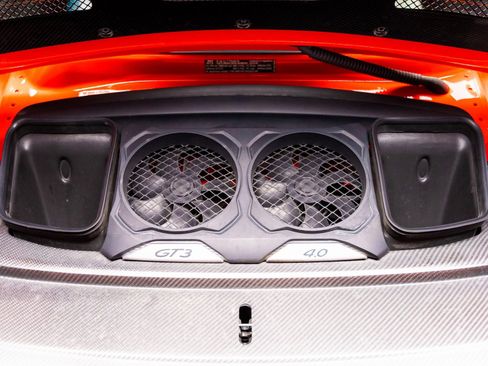 Used 2018 Porsche 911 GT3 image 41