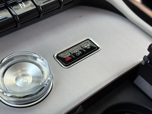 New 2026 Lincoln Navigator L Reserve AWD/4WD image 32