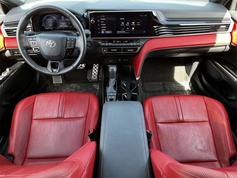 Used 2025 Toyota Camry XSE image 9