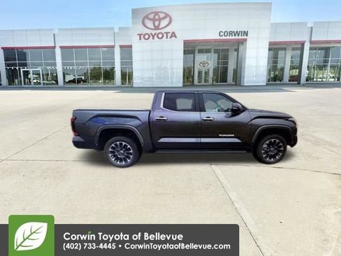 Used 2024 Toyota Tundra Limited AWD/4WD image 40