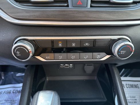 Used 2024 Nissan Altima 2.5 SV image 23