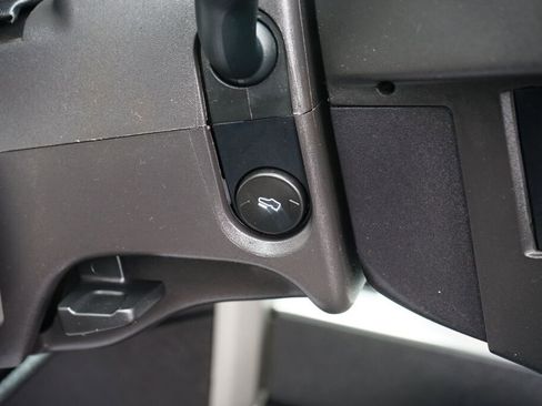 Used 2013 Ford F150 FX4 w/ Luxury Equipment Group image 18