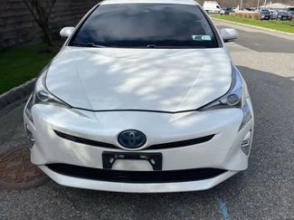 Used 2016 Toyota Prius Four w/ Advanced Technology Package video 2