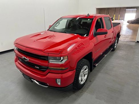 Used 2018 Chevrolet Silverado 1500 LT w/ All Star Edition AWD/4WD image 18