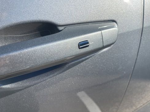 Certified 2025 Chevrolet Equinox RS w/ Safety and Technology Package image 13