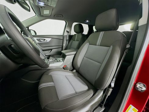 New 2025 Chevrolet Blazer LT w/ Convenience Package image 21