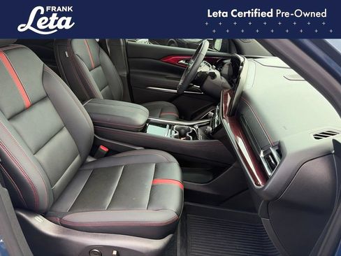 Used 2025 Chevrolet Traverse RS w/ LPO, Floor Liner Package FWD image 37