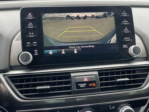 Used 2019 Honda Accord Sport image 18
