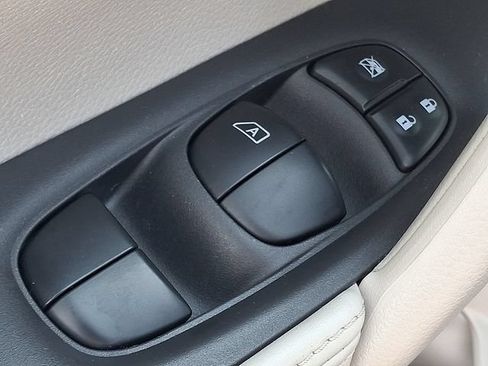 Used 2020 Nissan Rogue Sport SL w/ Premium Package AWD/4WD image 27