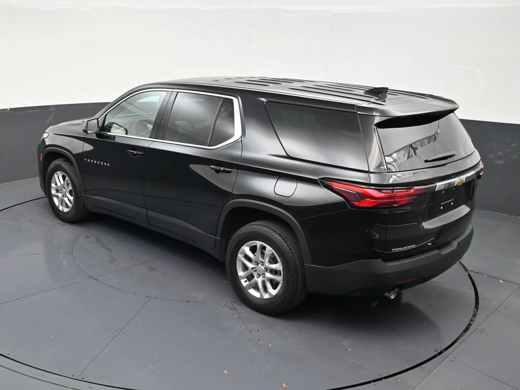 Used 2023 Chevrolet Traverse LS FWD image 15