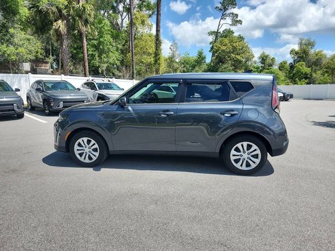 Used 2024 Kia Soul LX image 2