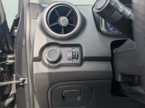 Used 2016 Chevrolet Trax LT image 25