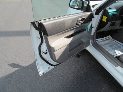 Used 2006 Subaru Forester 2.5X image 8