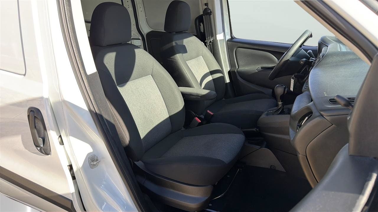 Used 2022 RAM ProMaster City Tradesman FWD image 13