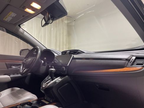 Used 2020 Honda CR-V Touring image 15
