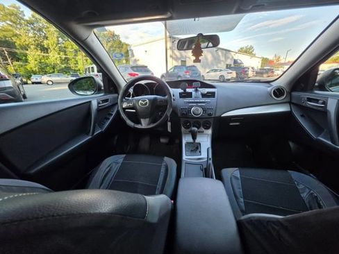 Used 2011 MAZDA MAZDA3 i Touring FWD image 17