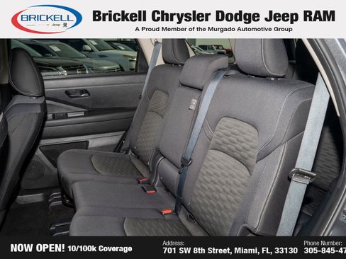 Used 2024 Nissan Pathfinder SV image 17