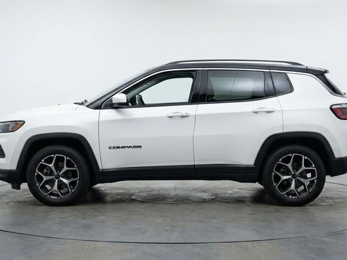 Used 2025 Jeep Compass Limited AWD/4WD image 5