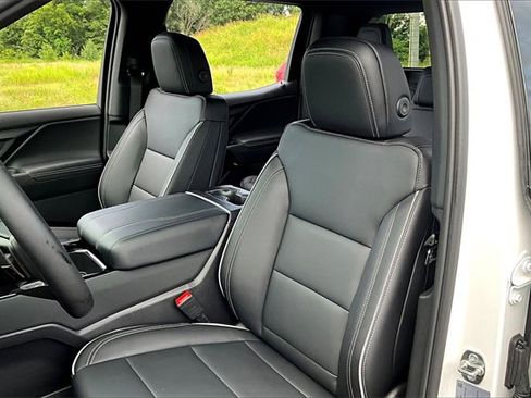 New 2026 Chevrolet Silverado EV LT image 9