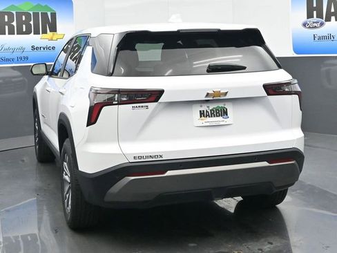 Used 2025 Chevrolet Equinox LT image 4