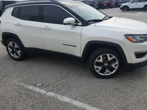 Used 2021 Jeep Compass Limited AWD/4WD image 3