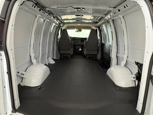 New 2026 Chevrolet Express 2500 w/ Driver Convenience Package RWD image 27