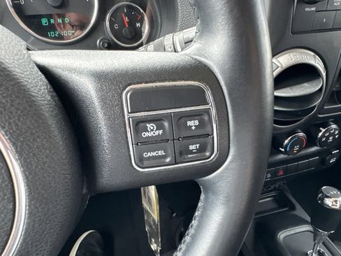 Used 2015 Jeep Wrangler Unlimited Sport w/ Quick Order Package 24S AWD/4WD image 18