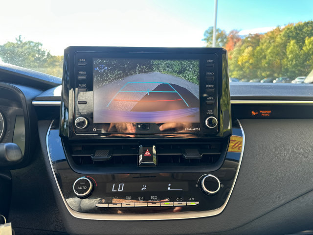 Used 2022 Toyota Corolla LE FWD image 33