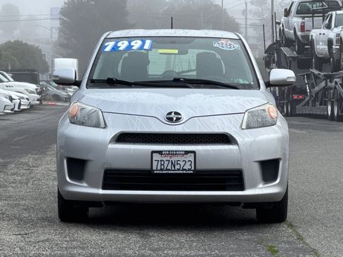Used 2013 Scion xD image 10