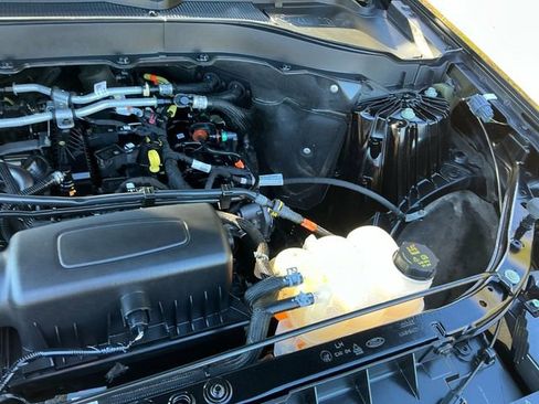 Used 2023 Ford Explorer XLT w/ Equipment Group 202A image 21