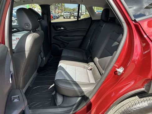 Used 2025 Chevrolet Trax LT w/ Driver Confidence Package image 26