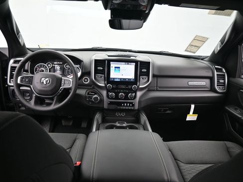 Used 2025 RAM 1500 Big Horn image 28