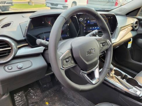 New 2026 Chevrolet Trax ACTIV w/ Driver Confidence Package FWD image 11