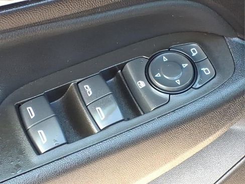 Used 2023 Chevrolet Equinox LT image 14