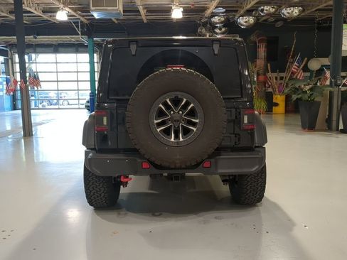 Used 2025 Jeep Wrangler Unlimited Rubicon w/ XTREMEE 35" Tire Package image 11