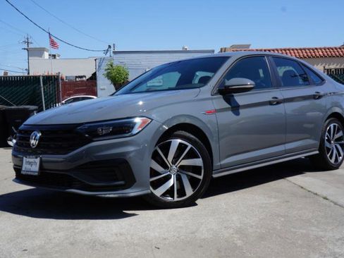Used 2019 Volkswagen Jetta GLI image 41