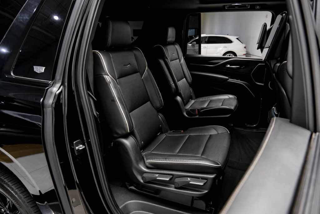 Used 2021 Cadillac Escalade ESV Sport AWD/4WD image 51